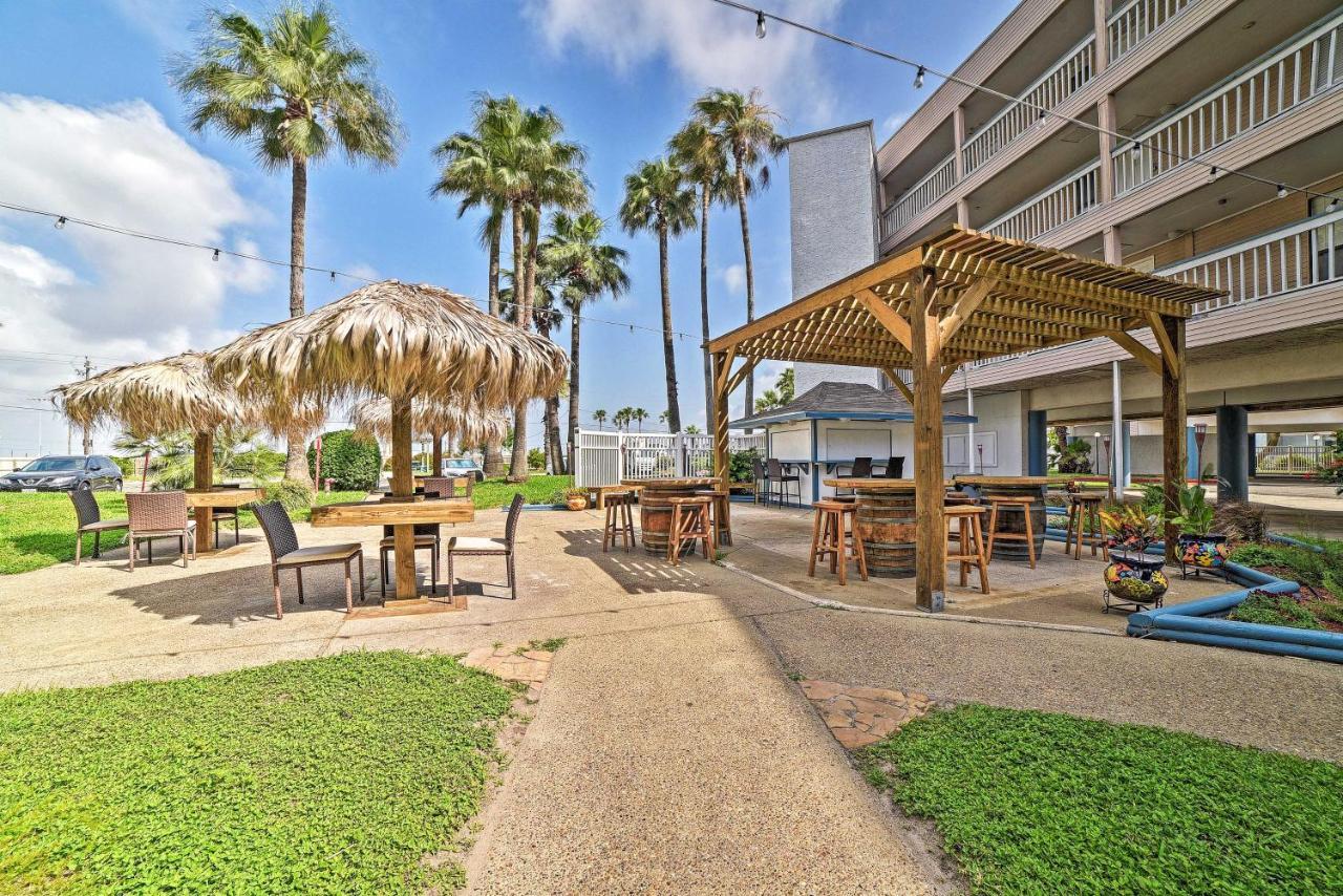 Oceanfront Corpus Christi Condo Resort Perks! Екстер'єр фото