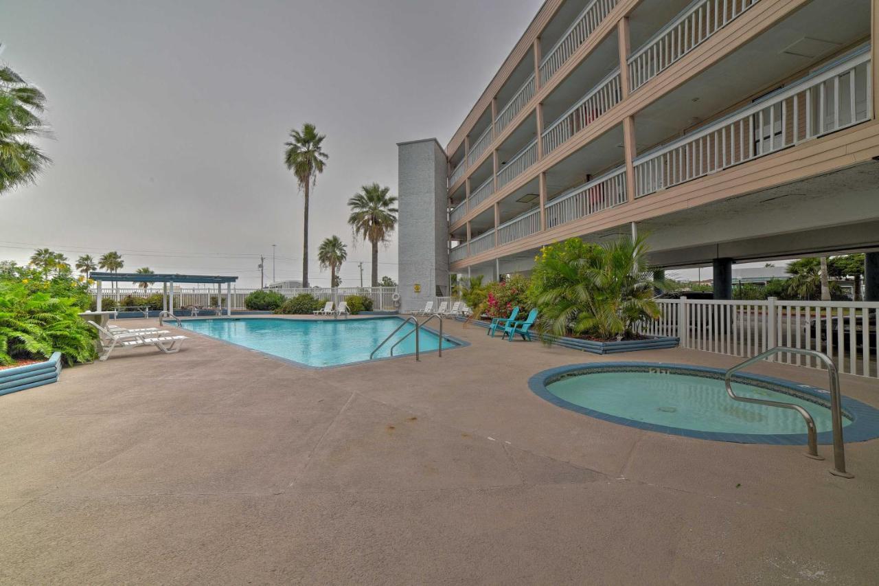 Oceanfront Corpus Christi Condo Resort Perks! Екстер'єр фото